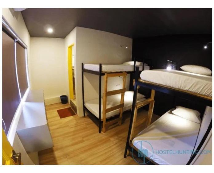 Revopackers Beds And Bunks Hostel Kuala Lumpur Exterior foto