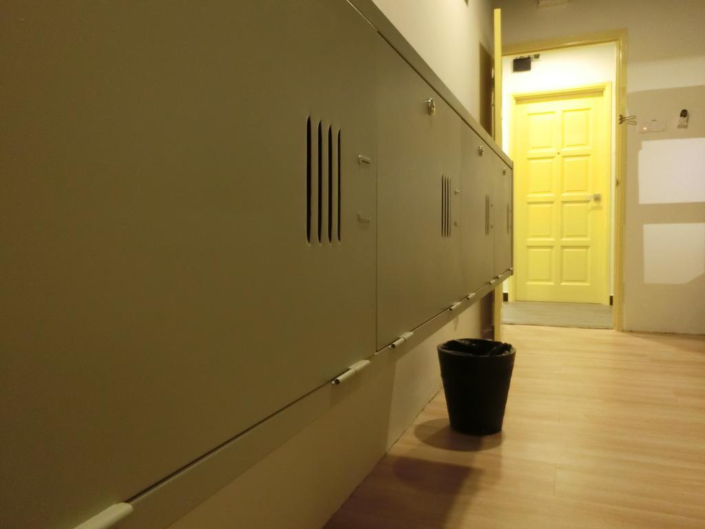 Revopackers Beds And Bunks Hostel Kuala Lumpur Exterior foto